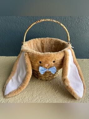 Woven Easter Basket Ears - Member’s Mark 11 inches Round x 8.25 inches deep NWT